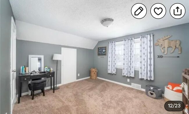 Building Photo - 2669 Shelburn Ave
