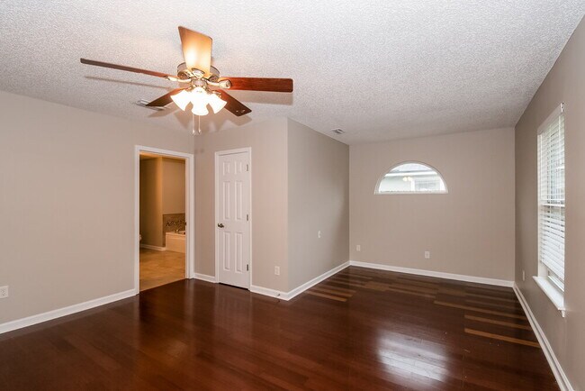 Building Photo - 3279 Chad Bourne Dr