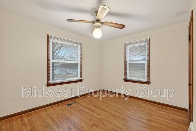 Building Photo - 1015 Avant Dr