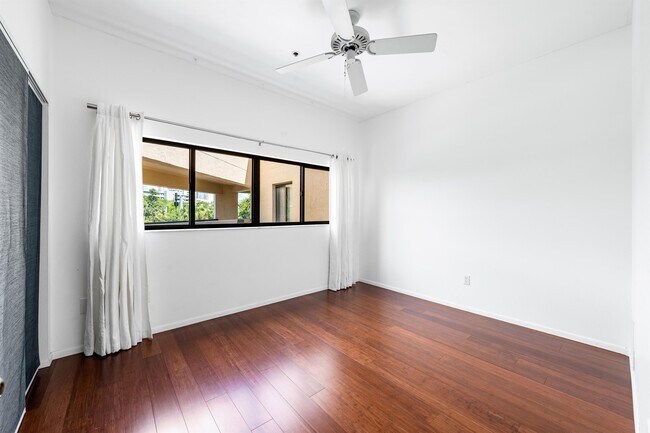 Building Photo - 800 Hudson Ave