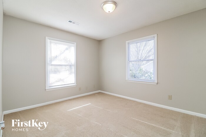 Building Photo - 5312 Carolwood Dr