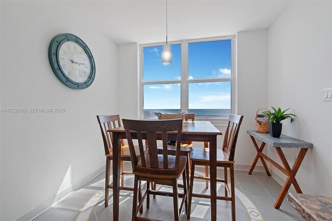 Building Photo - 2751 S Ocean Dr