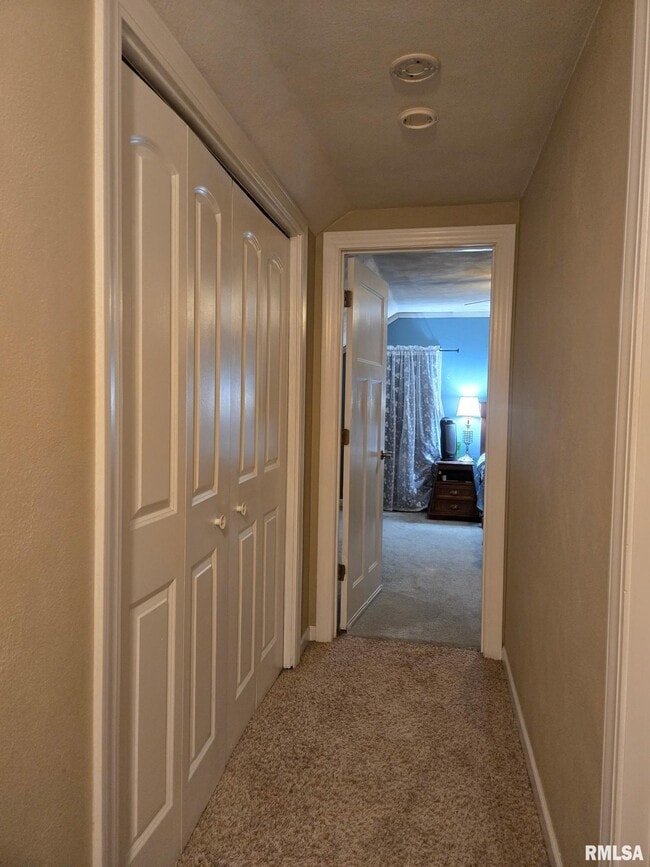 Building Photo - 815 Morris St