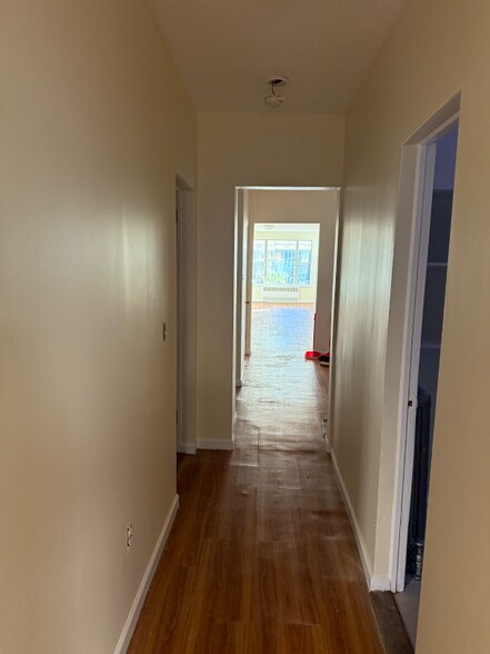 Building Photo - 873 Lenox Rd