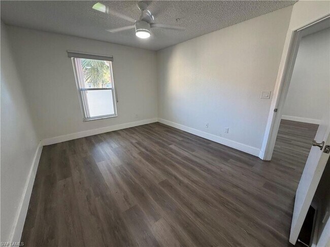 Building Photo - 8275 Ibis Club Dr