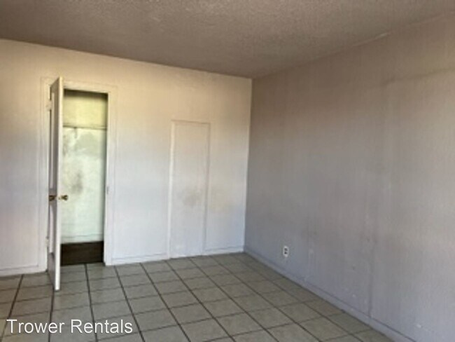 Building Photo - 1 br, 1 bath House - 306 E 31st