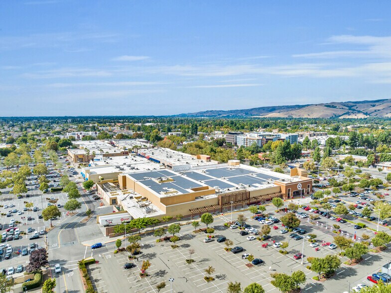 Building Photo - 39751 Bissy Cmn