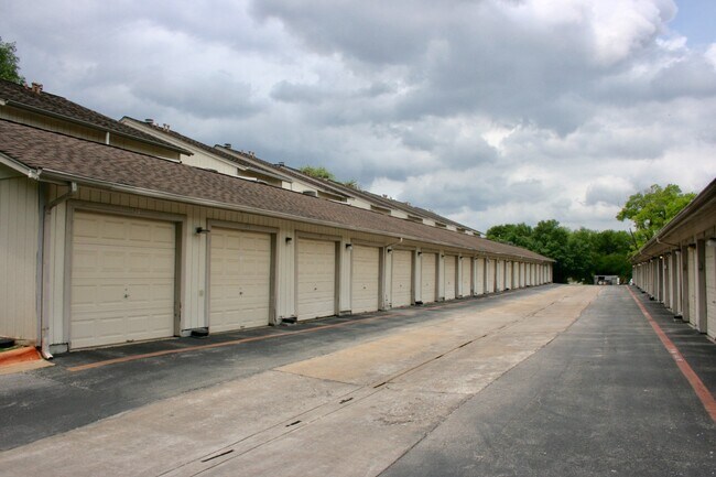 Building Photo - 1750 Timber Ridge Rd