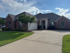 Building Photo - SOUTH BOSSIER CLOSE TO BARKSDALE AIR FORCE BASE...