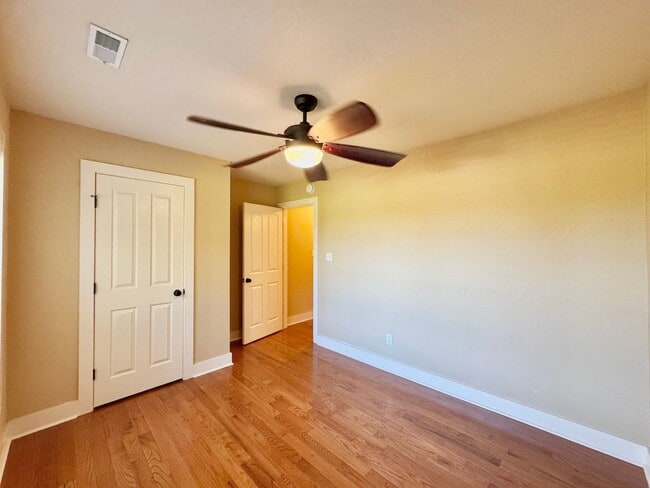 Building Photo - The Home You’ve Been Searching For!