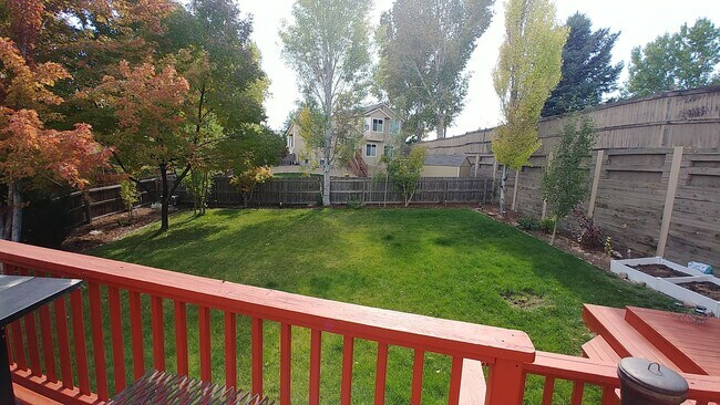 Building Photo - Beautiful 3 Bedroom Home Available in Sept...