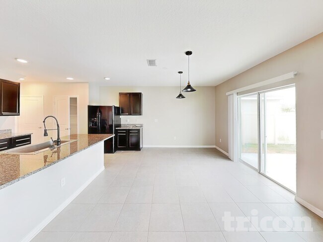 Building Photo - 4127 Willow Hammock Dr