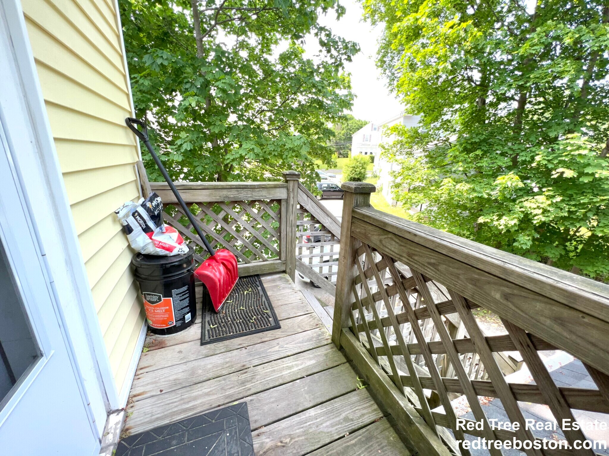 Building Photo - 479 High St