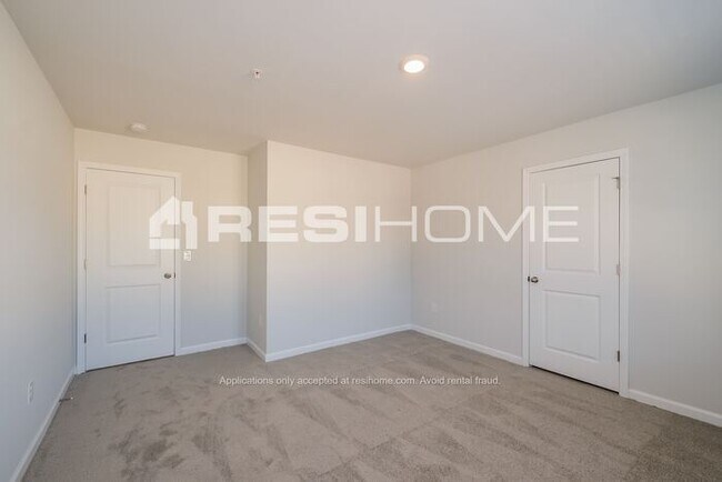 Building Photo - 145 Wellbrook Ct NE