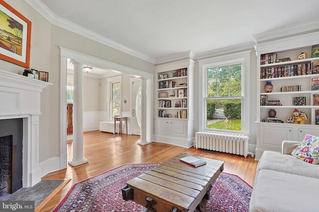 Building Photo - 1503 Russell Rd