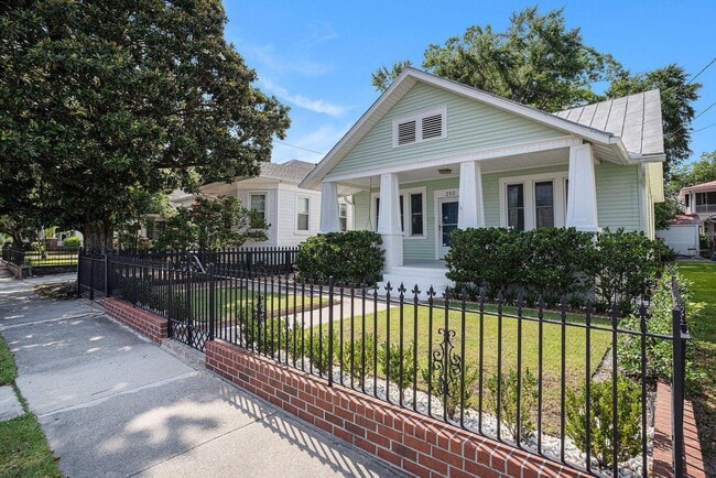 Building Photo - 292 Congress St