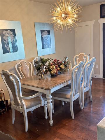 Building Photo - 303 S Kealy Ave