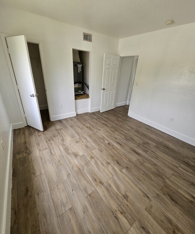 Building Photo - 450 NW 84th St