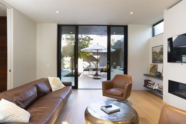 Building Photo - 2722 Camino Del Mar