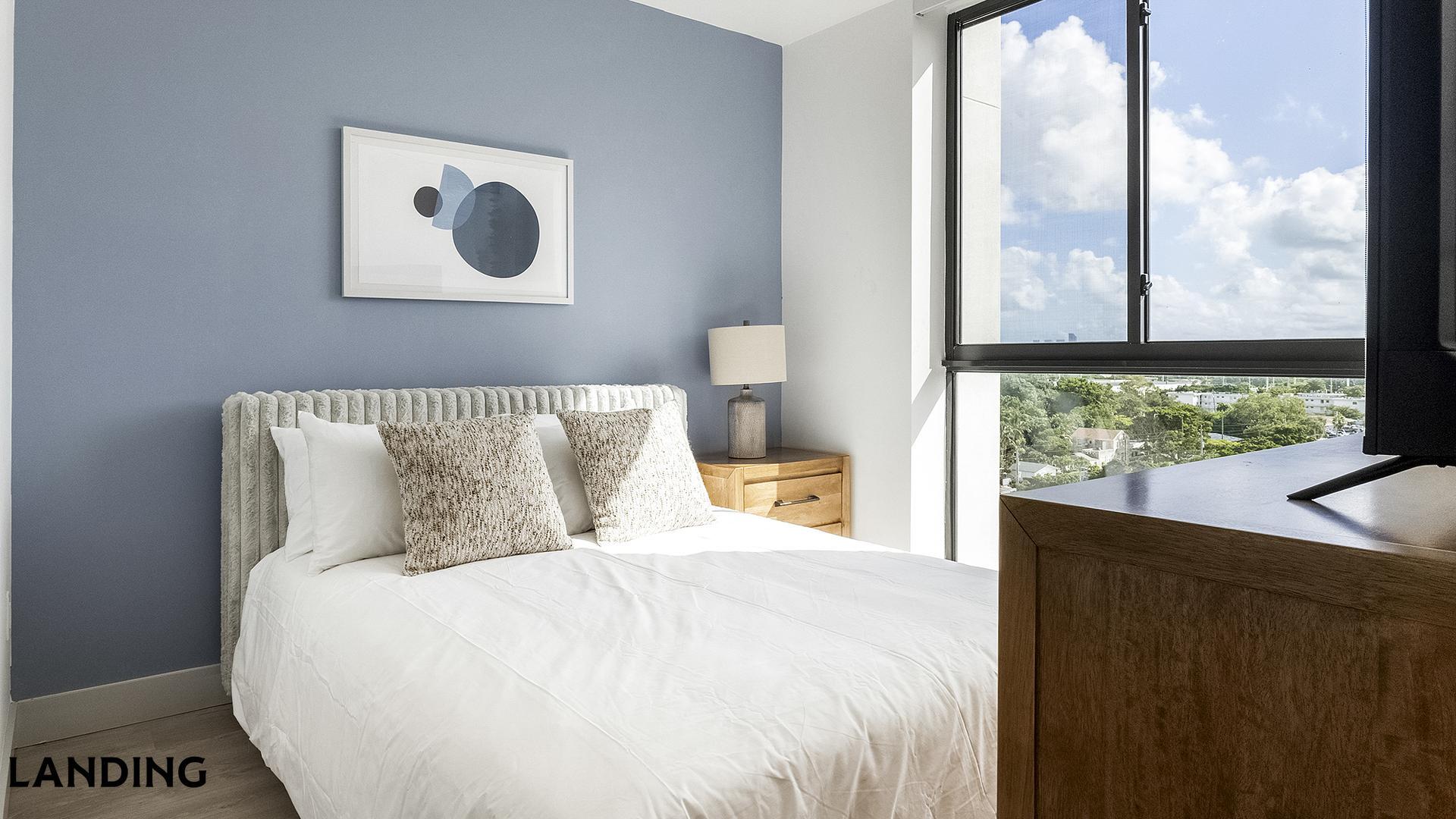 Building Photo - 1155 NE 126th St