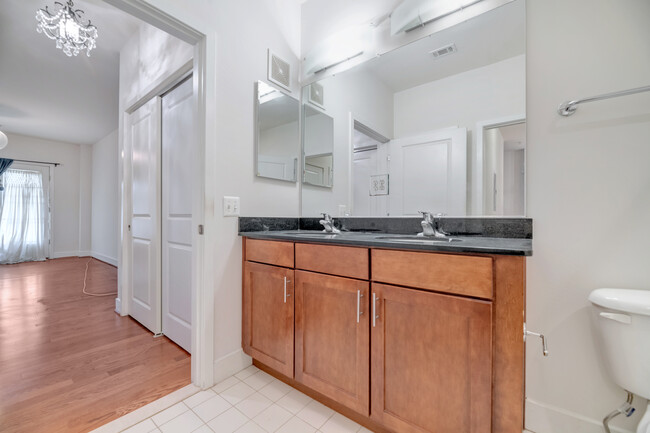 Building Photo - 1425 11th St NW