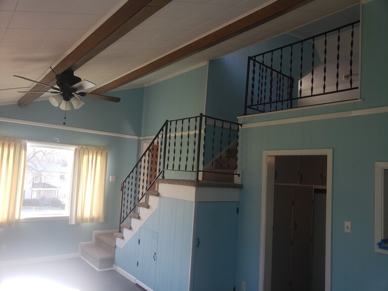 Family Room - 107 Olive St