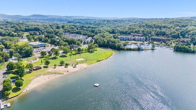 Building Photo - 48A E Pembroke Rd