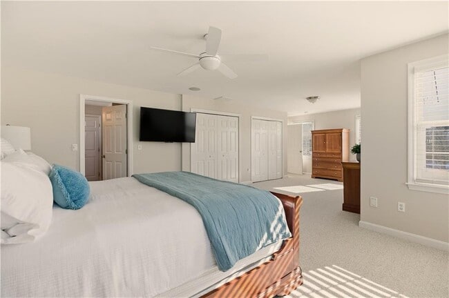 Building Photo - 105 Lilac Ln