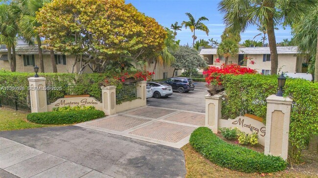 Building Photo - 8617 SW 68th Ct