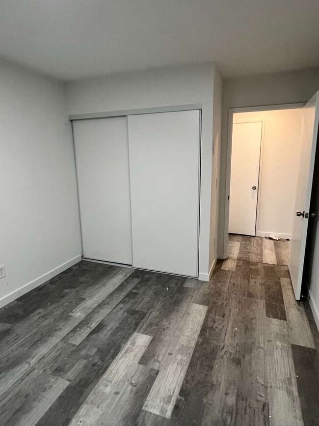 Building Photo - Remodeled 2 bedrooms 2 full baths corner unit apartment in Chula Vista