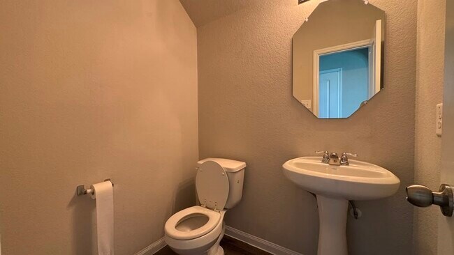 Building Photo - 24634 Bastiani Canvas Ln