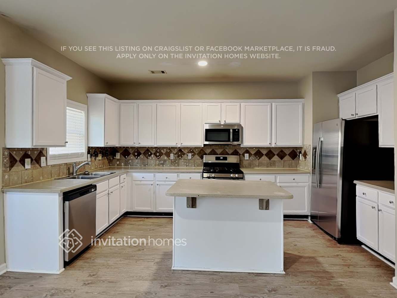 Building Photo - 2096 Somerset Pl SE