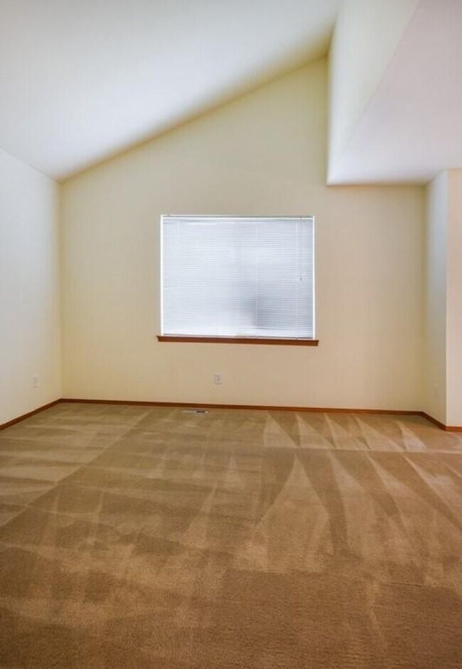 Building Photo - 4bd/2.5ba Lake Stevens Home