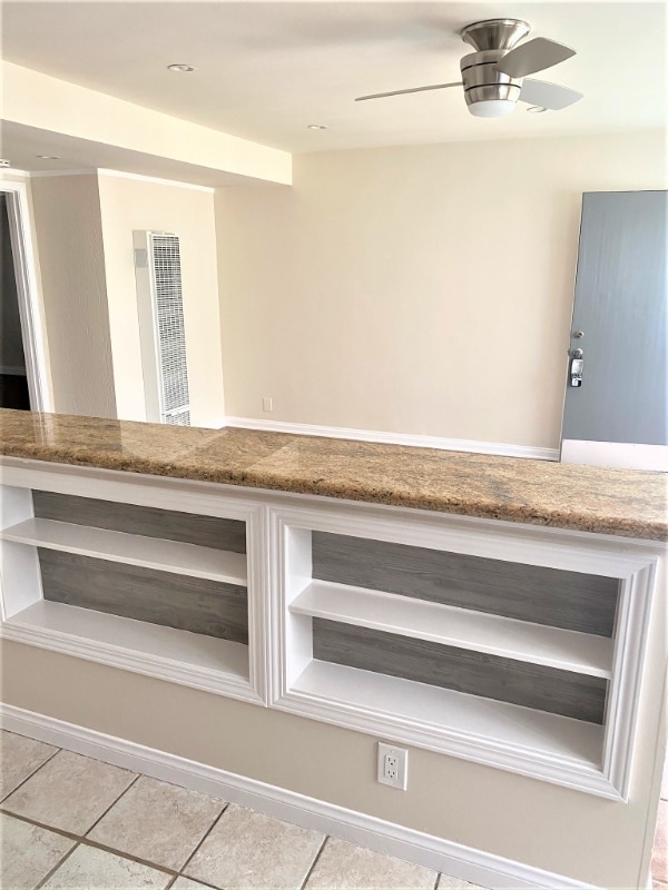 Building Photo - 250 Cliff Dr