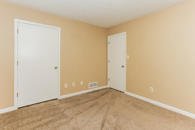 Building Photo - 520 Gregory Manor Dr SW