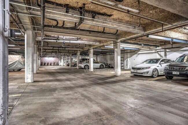 Building Photo - 1111 Osage St