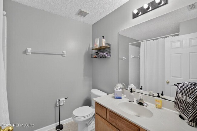 Building Photo - 77 Jardin De Mer Pl