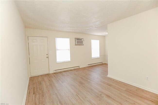 Interior Photo - 201 W 34th Street