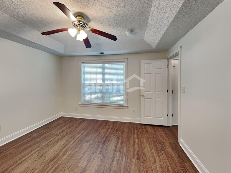 Building Photo - 13429 Glenwyck Ln