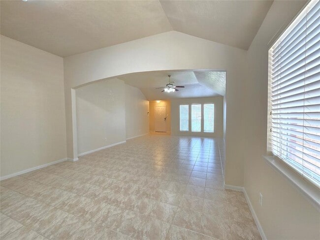 Building Photo - 4011 Lone Dove Ct