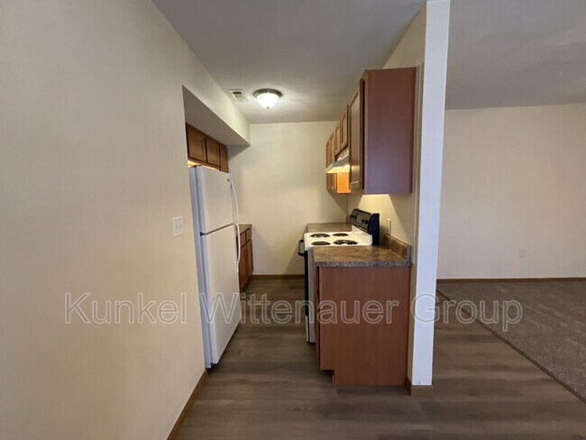 Building Photo - 1810-6 Jamestown Road