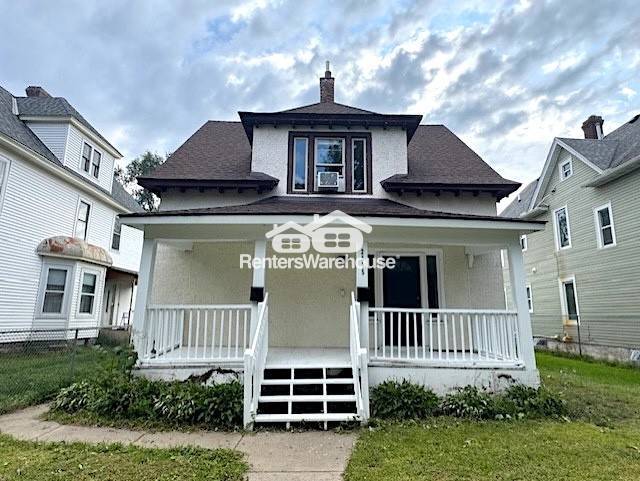 Primary Photo - 2535 11th Ave S