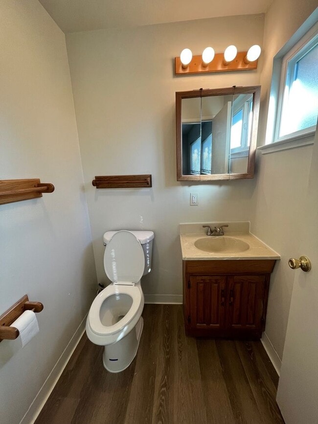 Building Photo - 3bed 1.5bath in Rancho Cordova