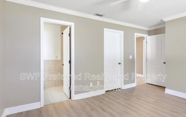 Building Photo - 919 SW 48th Terrace