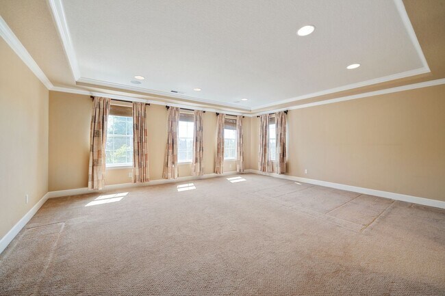 Building Photo - 10657 SW Adele Dr