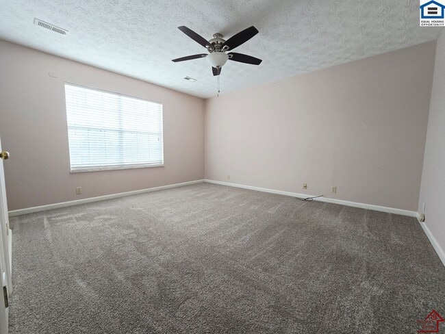 Building Photo - 1544 Pheasants Glen Dr