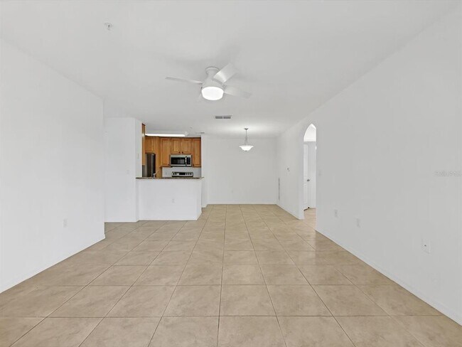 Building Photo - 8933 Manor Loop