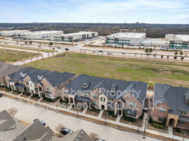 Building Photo - 1299 Casselberry Dr