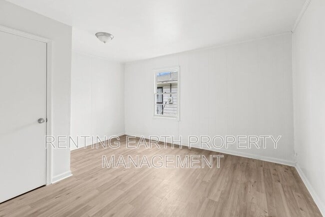 Building Photo - 1724 26th St SW