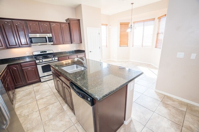 Building Photo - Beautiful Custom Home with 4 Bedrooms, 2 Bath, 3 Car Garage, Central A/C